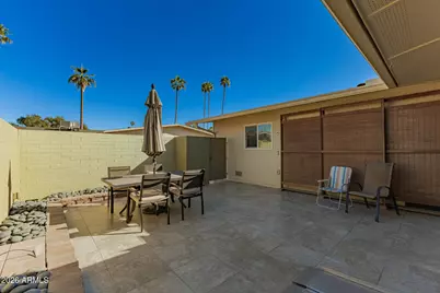 10818 W Santa Fe Drive, Sun City, AZ 85351 - Photo 19