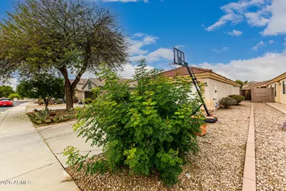11340 W Madisen Ellise Drive, Surprise, AZ 85378 - Photo 5
