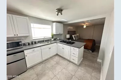 1224 E Hayward Avenue, Phoenix, AZ 85020 - Photo 9