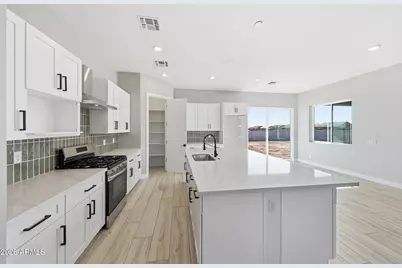 19473 W Osborn Road, Litchfield Park, AZ 85340 - Photo 11