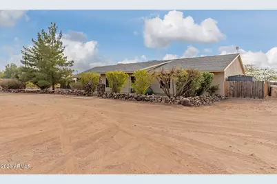 313 W Saddle Mountain Road, Phoenix, AZ 85086 - Photo 5