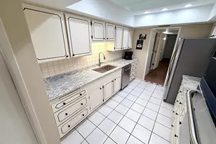 12702 W Ashwood Dr, Sun City West, AZ 85375 - Photo 11