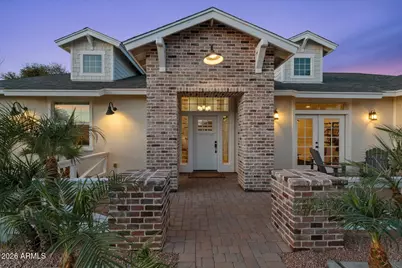 3838 E Devonshire Avenue, Phoenix, AZ 85018 - Photo 1