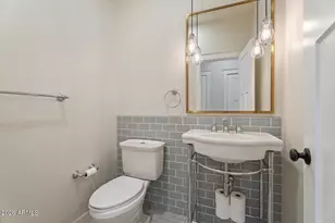 3838 E Devonshire Ave, Phoenix, AZ 85018 - Photo 17