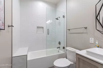 2252 E South Mountain Avenue, Phoenix, AZ 85042 - Photo 29