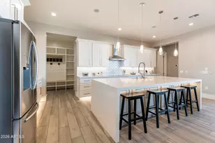 2252 E South Mountain Ave, Phoenix, AZ 85042 - Photo 7