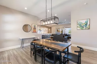 2252 E South Mountain Avenue, Phoenix, AZ 85042 - Photo 17