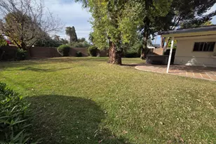 1825 E Orange Dr, Phoenix, AZ 85016 - Photo 11