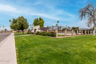 1976 E Del Sur Dr, Tempe, AZ 85283 - Photo 35