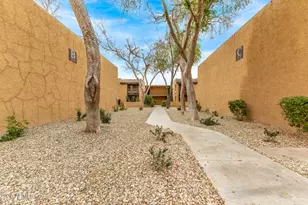 8500 E Indian School Rd, Scottsdale, AZ 85251 - Photo 17