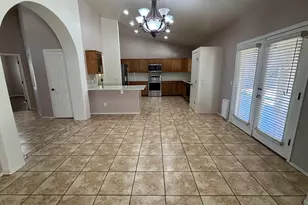 2180 Remington Dr, Sierra Vista, AZ 85635 - Photo 7