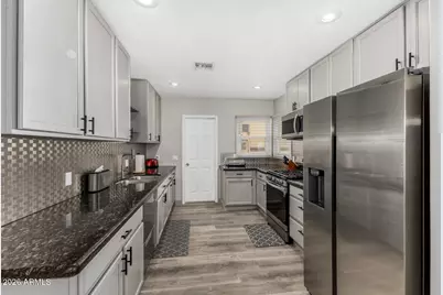 3224 N 26th Place, Phoenix, AZ 85016 - Photo 13