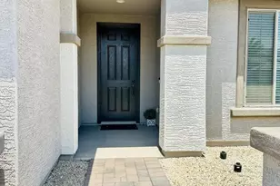 8846 W Palo Verde Dr, Glendale, AZ 85305 - Photo 3