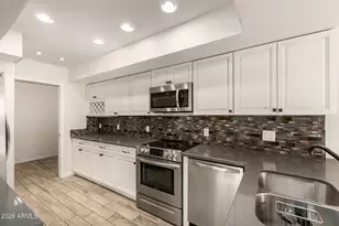 6508 N Maryland Cir, Phoenix, AZ 85013 - Photo 17