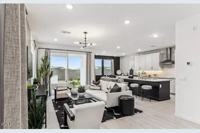 9812 S 11th Place, Phoenix, AZ 85042 - Photo 5