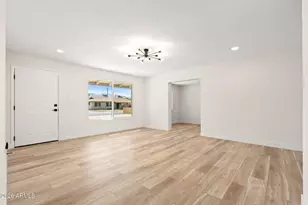 108 E Monte Wy, Phoenix, AZ 85042 - Photo 13