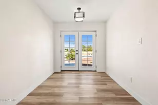 108 E Monte Wy, Phoenix, AZ 85042 - Photo 9