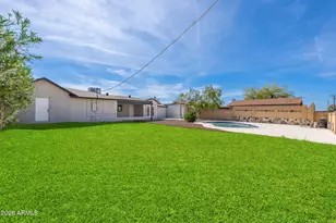 108 E Monte Wy, Phoenix, AZ 85042 - Photo 37