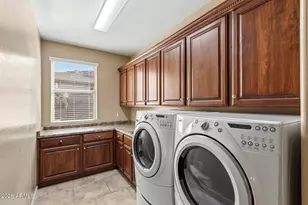 8608 S 28th Pl, Phoenix, AZ 85042 - Photo 33