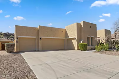 8608 S 28th Place, Phoenix, AZ 85042 - Photo 9