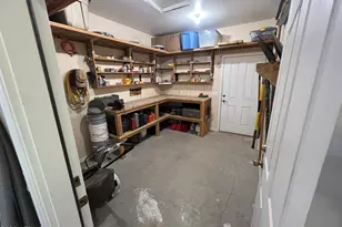 9251 W Wenden Dr, Arizona City, AZ 85123 - Photo 25