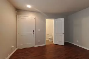 3446 E Avalon Dr, Phoenix, AZ 85018 - Photo 5