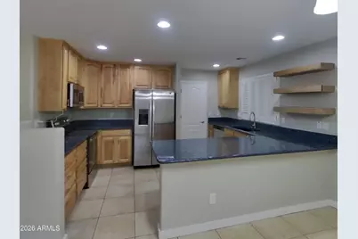 10733 W Taft Street, Phoenix, AZ 85037 - Photo 5