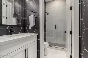 17546 W Montpelier St, Surprise, AZ 85388 - Photo 33