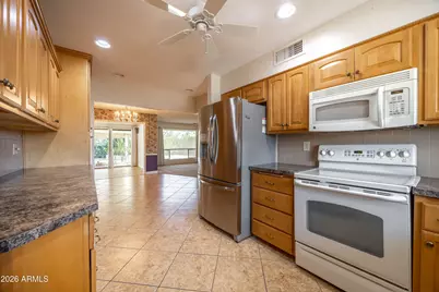 10905 W El Capitan Circle, Sun City, AZ 85351 - Photo 9