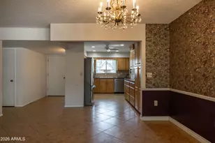 10905 W El Capitan Cir, Sun City, AZ 85351 - Photo 3