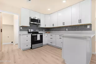 2573 E Commonwealth Cir, Chandler, AZ 85225 - Photo 7