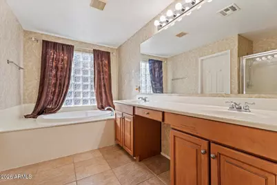 14975 W Wethersfield Road, Surprise, AZ 85379 - Photo 13