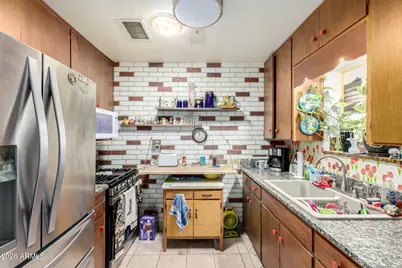 2250 W Augusta Avenue, Phoenix, AZ 85021 - Photo 11