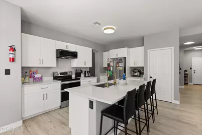 1018 E Silverwood Drive, Phoenix, AZ 85048 - Photo 11