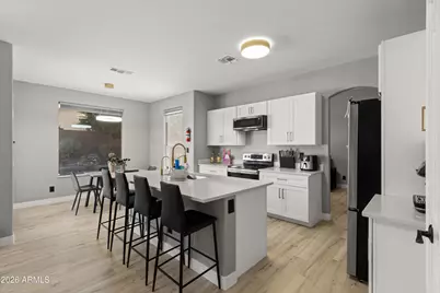 1018 E Silverwood Drive, Phoenix, AZ 85048 - Photo 9