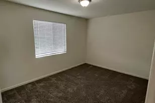 5610 N 38th Dr, Phoenix, AZ 85019 - Photo 17