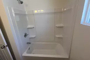 5610 N 38th Dr, Phoenix, AZ 85019 - Photo 19