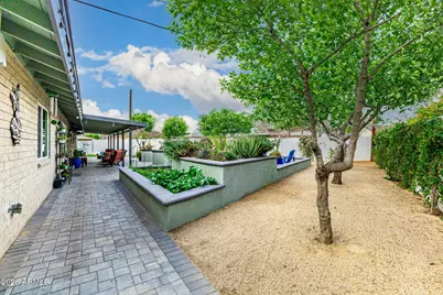 526 W Seldon Lane, Phoenix, AZ 85021 - Photo 65