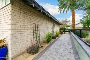 526 W Seldon Ln, Phoenix, AZ 85021 - Photo 59