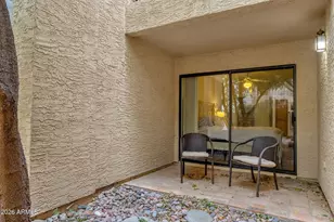 8651 E Royal Palm Rd, Scottsdale, AZ 85258 - Photo 25
