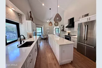 7627 E Turquoise Avenue, Scottsdale, AZ 85258 - Photo 11