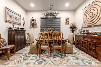 17524 E Brooks Farm Road, Gilbert, AZ 85298 - Photo 9