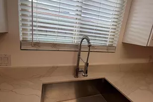 909 E Escuda Dr, Phoenix, AZ 85024 - Photo 11