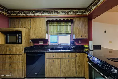 4032 E Catalina Circle, Mesa, AZ 85206 - Photo 5