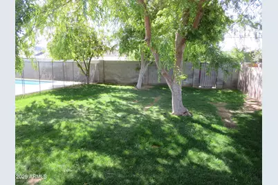 327 E Keim Drive, Phoenix, AZ 85012 - Photo 21