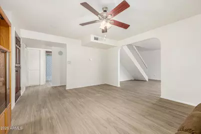 4439 E Hidalgo Avenue, Phoenix, AZ 85040 - Photo 5