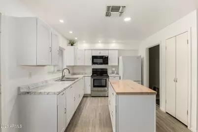 4439 E Hidalgo Avenue, Phoenix, AZ 85040 - Photo 9