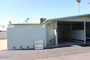 10846 W Santa Fe Dr, Sun City, AZ 85351 - Photo 17