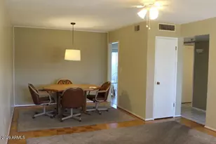 10846 W Santa Fe Dr, Sun City, AZ 85351 - Photo 5