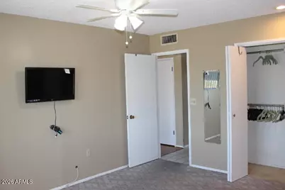 10846 W Santa Fe Drive, Sun City, AZ 85351 - Photo 7